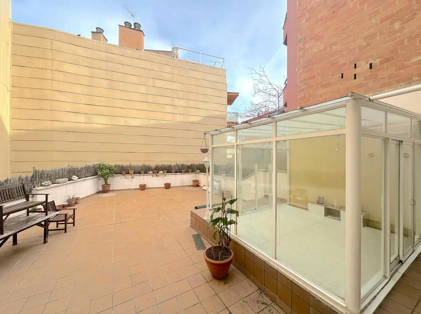 Terrassa de Pis per a compartir en Barcelona amb Aire condicionat, Calefacció i Moblat