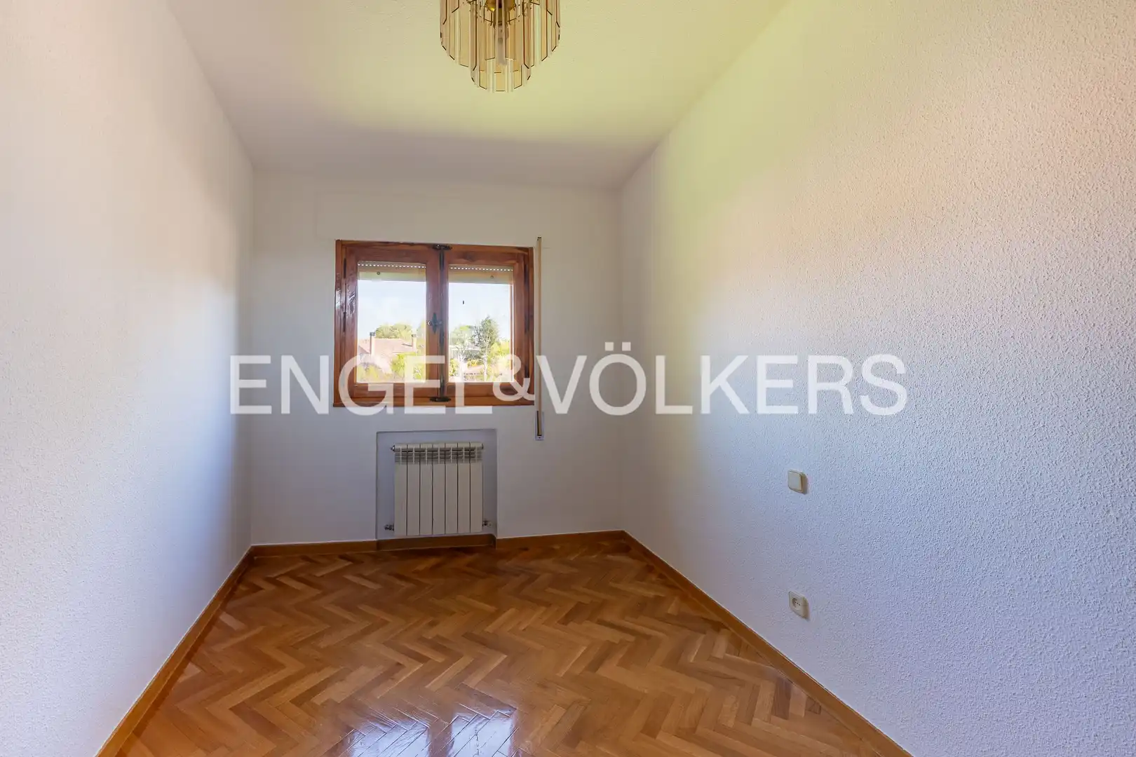 Bedroom of Houses for sale in Tres Cantos  with Heating, Private garden and Terrace