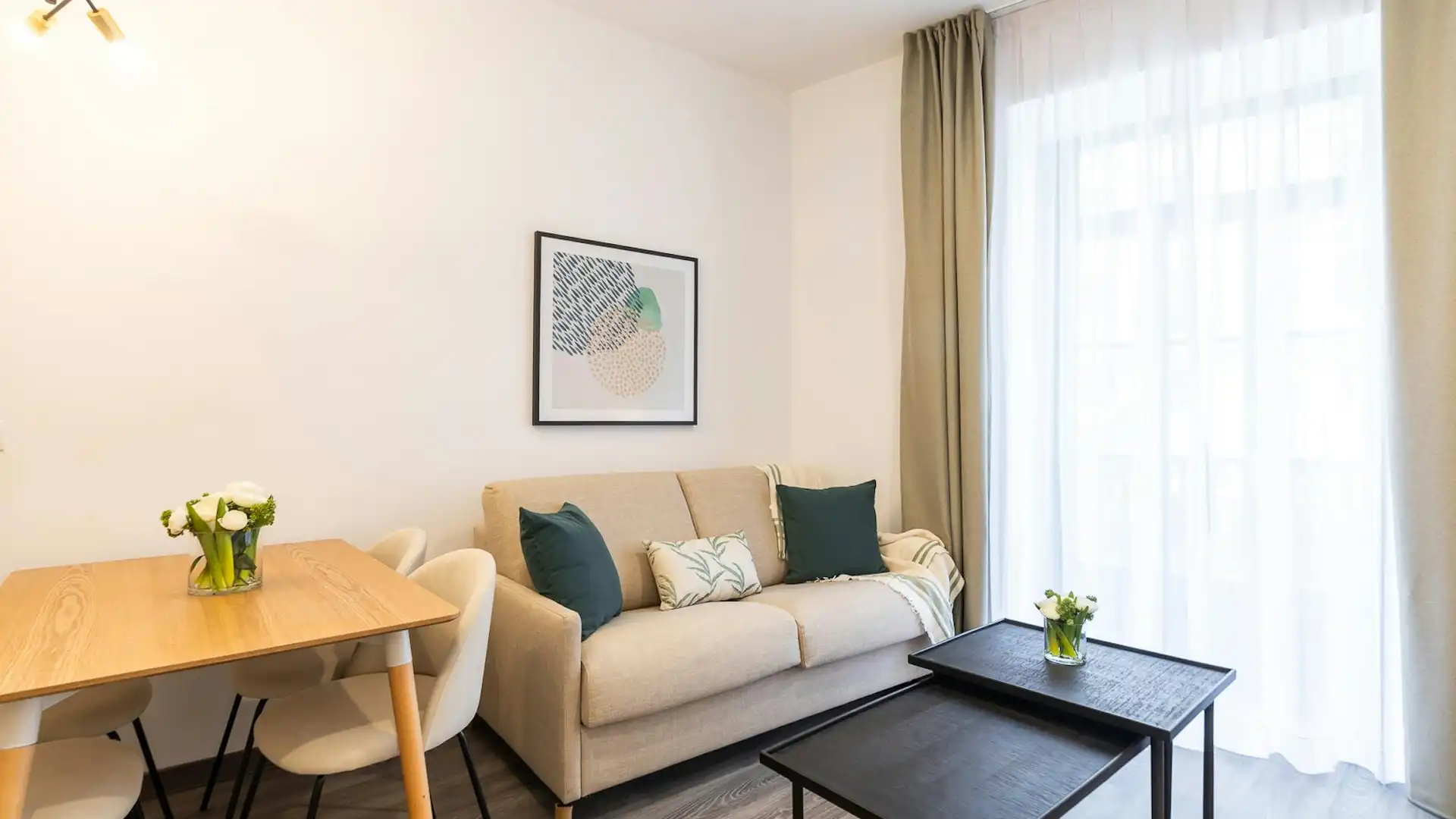 Living room of Flat for rent in  Valencia Capital  with Air Conditioner, Heating and Furnished