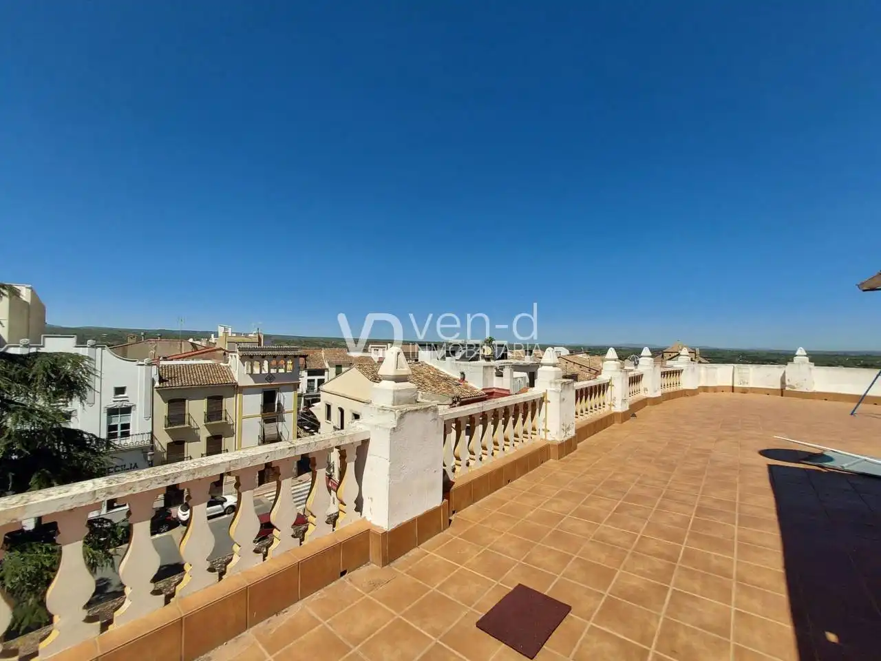 Vista exterior de Piso en venta en Enguera con Terraza, Trastero y Balcón