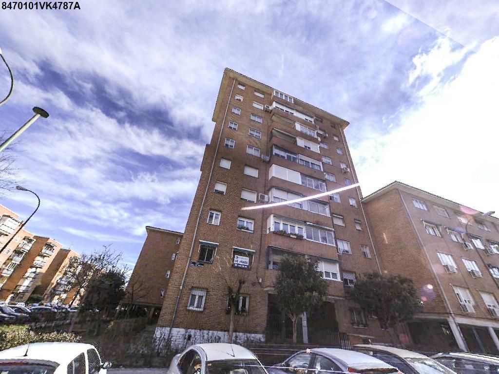 Vista exterior de Piso en venta en  Madrid Capital con Terraza y Balcón