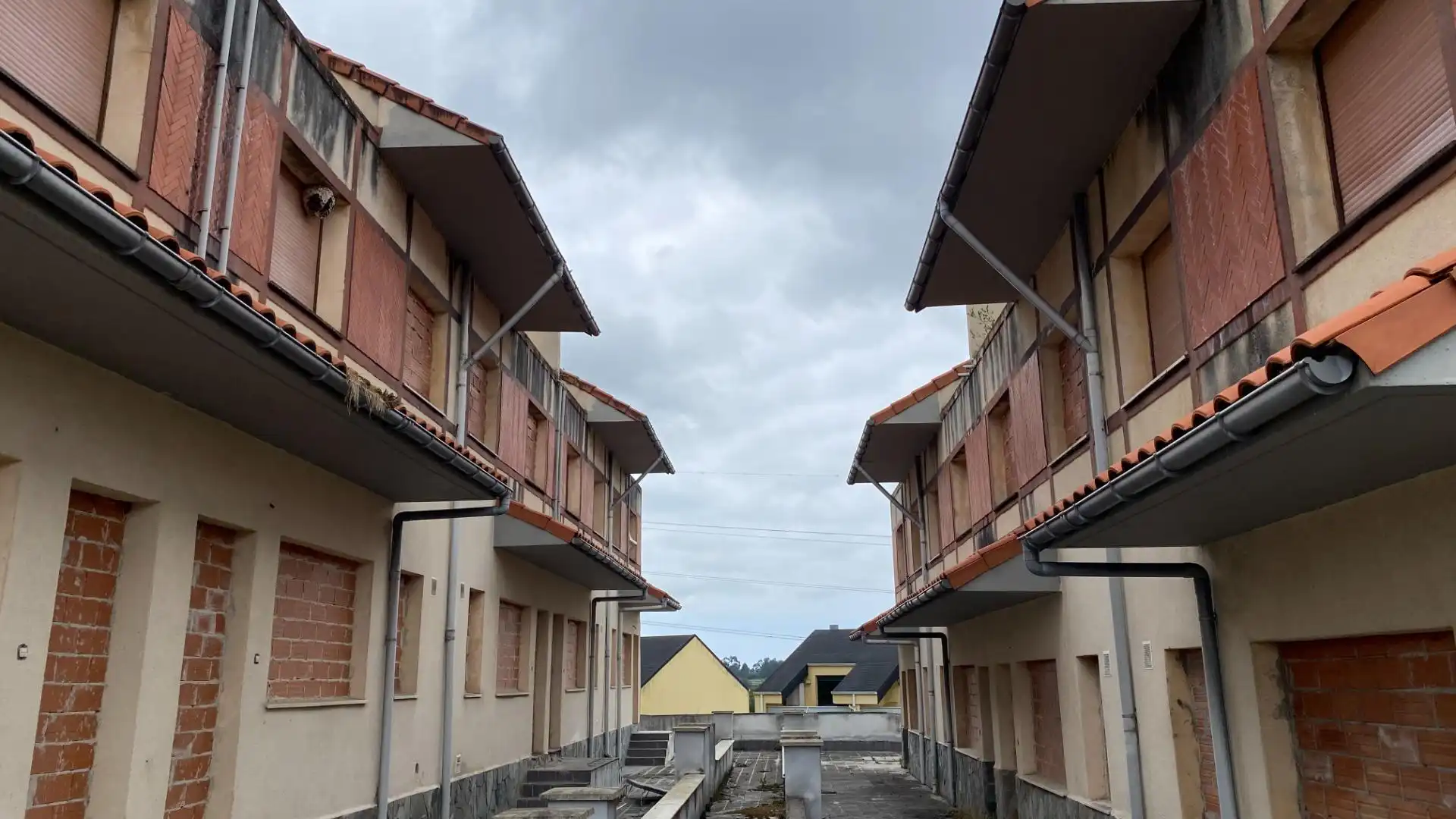 Außenansicht von Gebäude zum Verkauf in Cartes