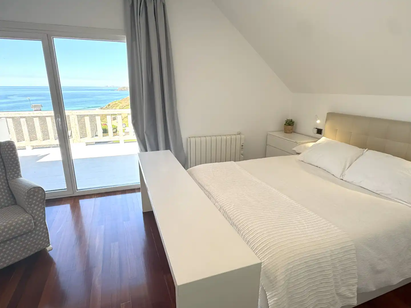 Habitación de Casa o chalet en venta en Sanxenxo con Calefacción, Jardín privado y Terraza