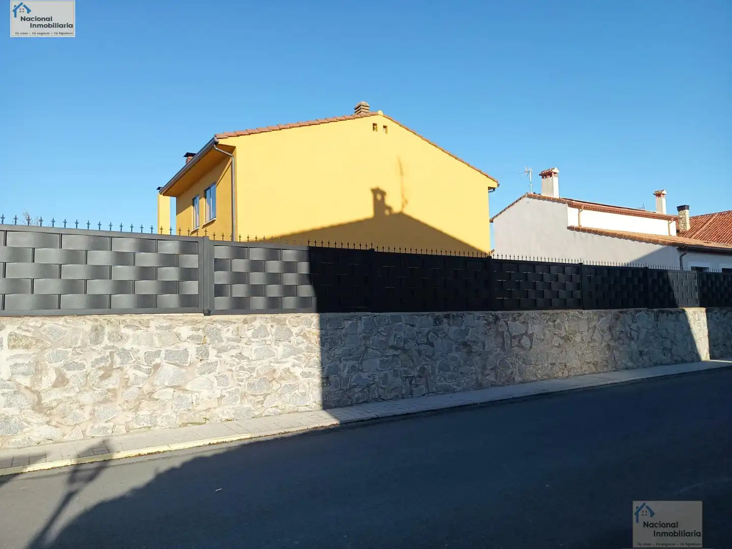 Vista exterior de Casa o chalet en venta en Palazuelos de Eresma con Calefacción, Terraza y Trastero
