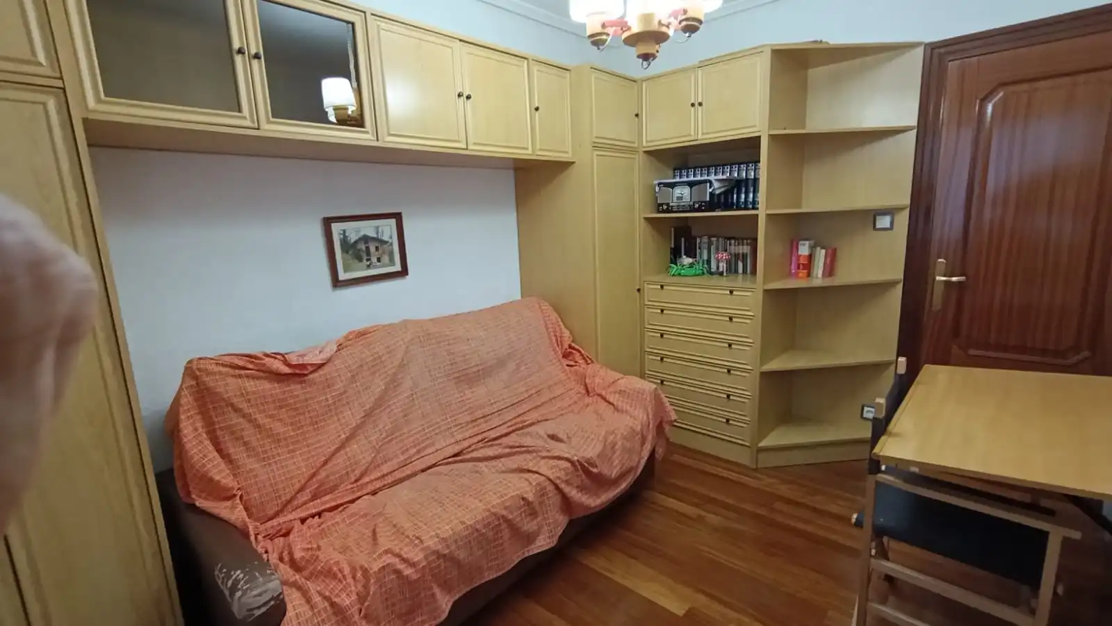 Sala de estar de Piso en venta en Bilbao  con Calefacción, Parquet y Amueblado
