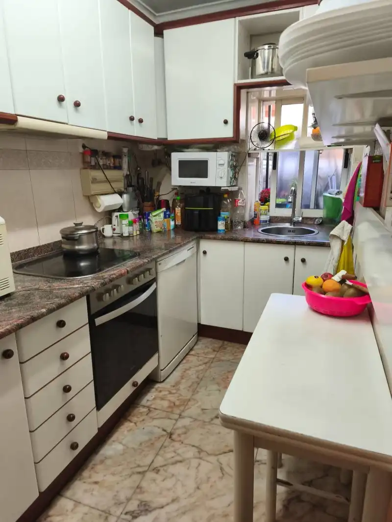 Cocina de Casa o chalet en venta en Camargo con Jardín privado, Terraza y Amueblado