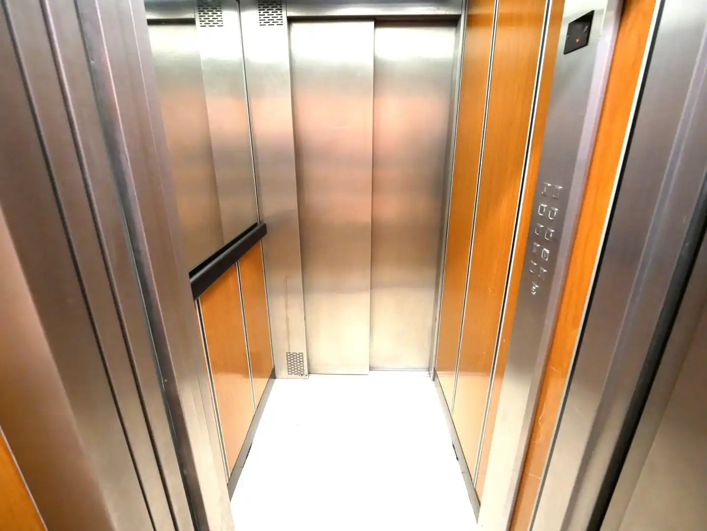 Wohnung zum Verkauf in Barcelona mit Parkett