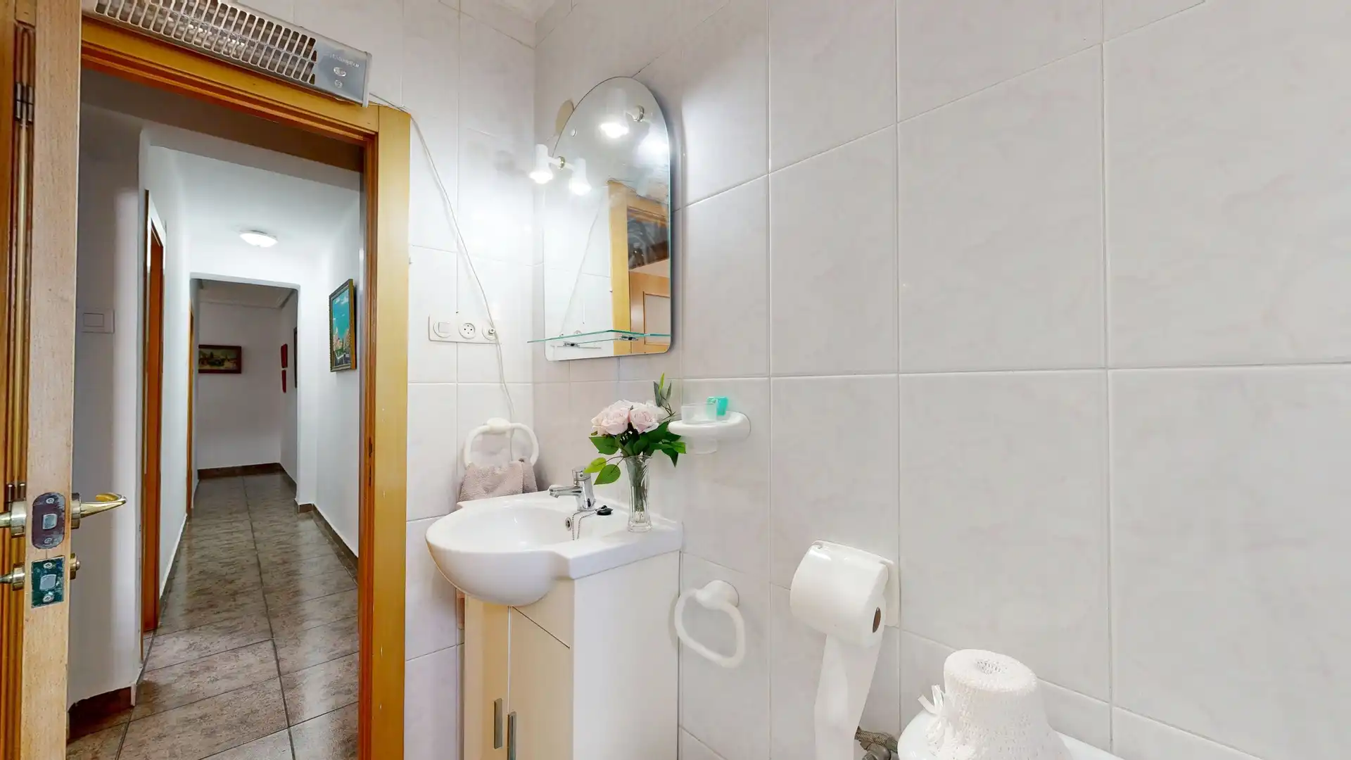 Baño de Piso en venta en Valencia con Calefacción y Balcón