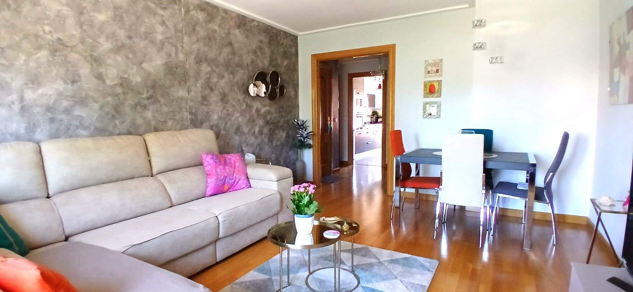 Sala d'estar de Apartament en venda en San Andrés del Rabanedo amb Calefacció, Terrassa i Traster