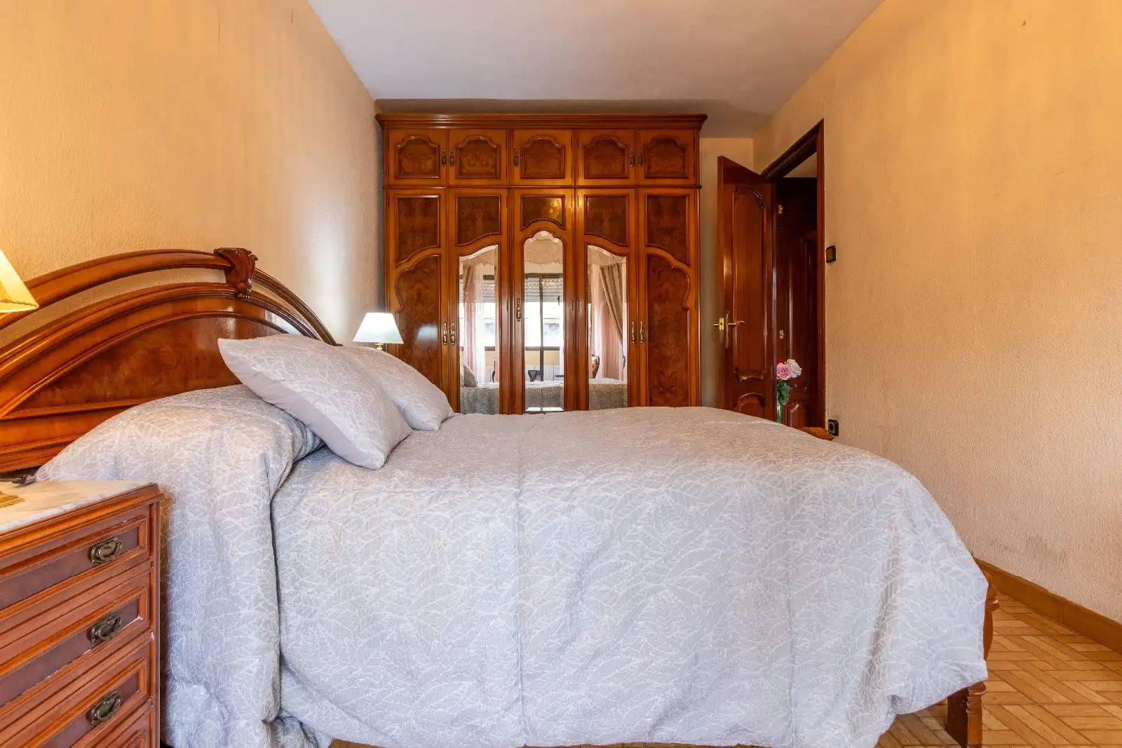 Flat with terrace for sale in Caputxins 22, imagen 11