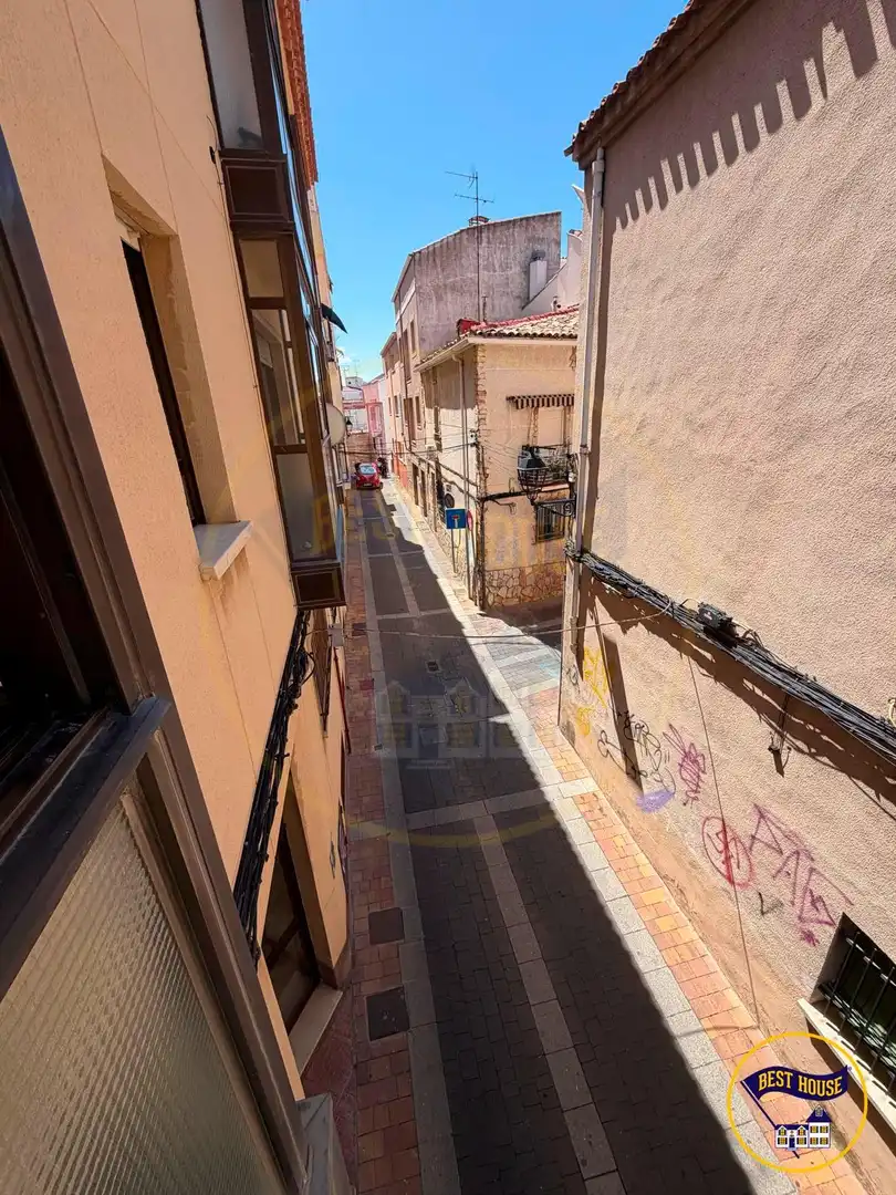 Exterior view of Flat for rent in Cuenca  with Heating, Furnished and Balcony