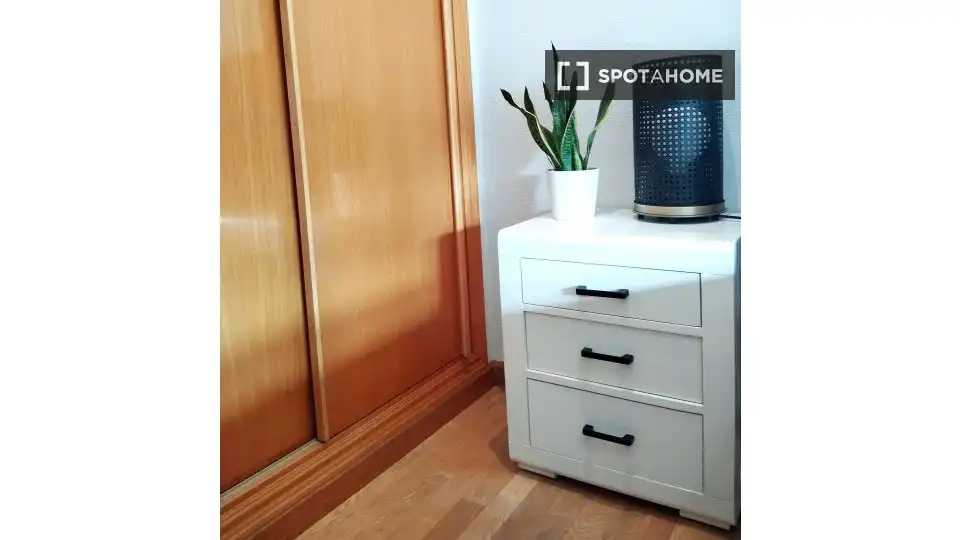 Habitación de Piso para compartir en Madrid con Aire acondicionado, Calefacción y Terraza