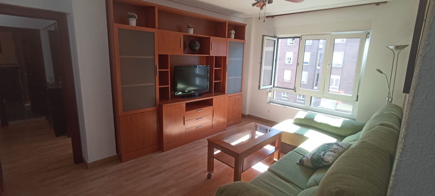 Sala d'estar de Pis en venda en Gijón  amb Calefacció i Terrassa