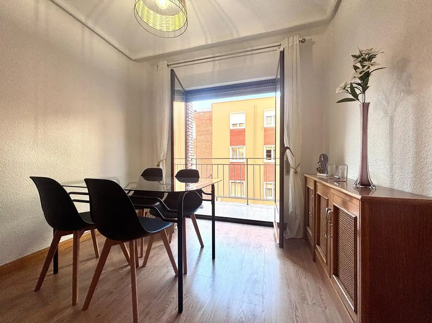 Dining room of Flat for rent in Salamanca  with Heating, Furnished and Balcony