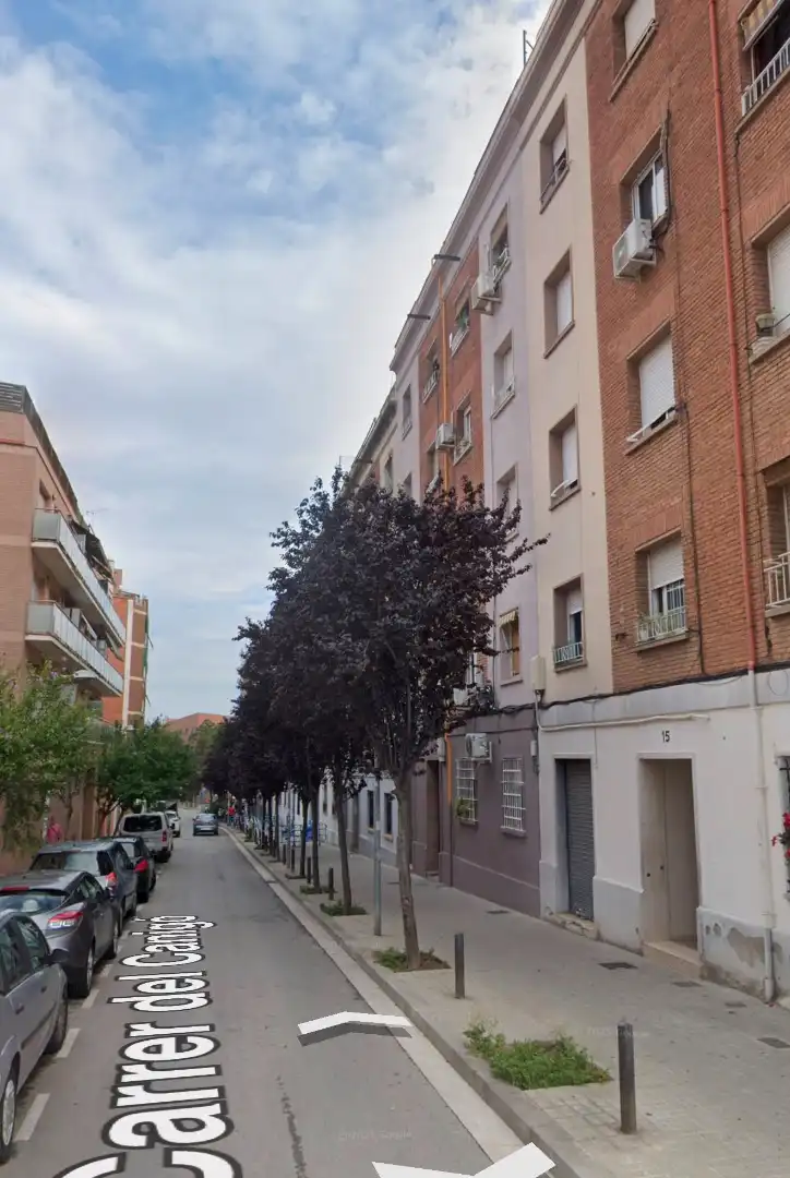 Flat for sale in Carrer del Canigó 9