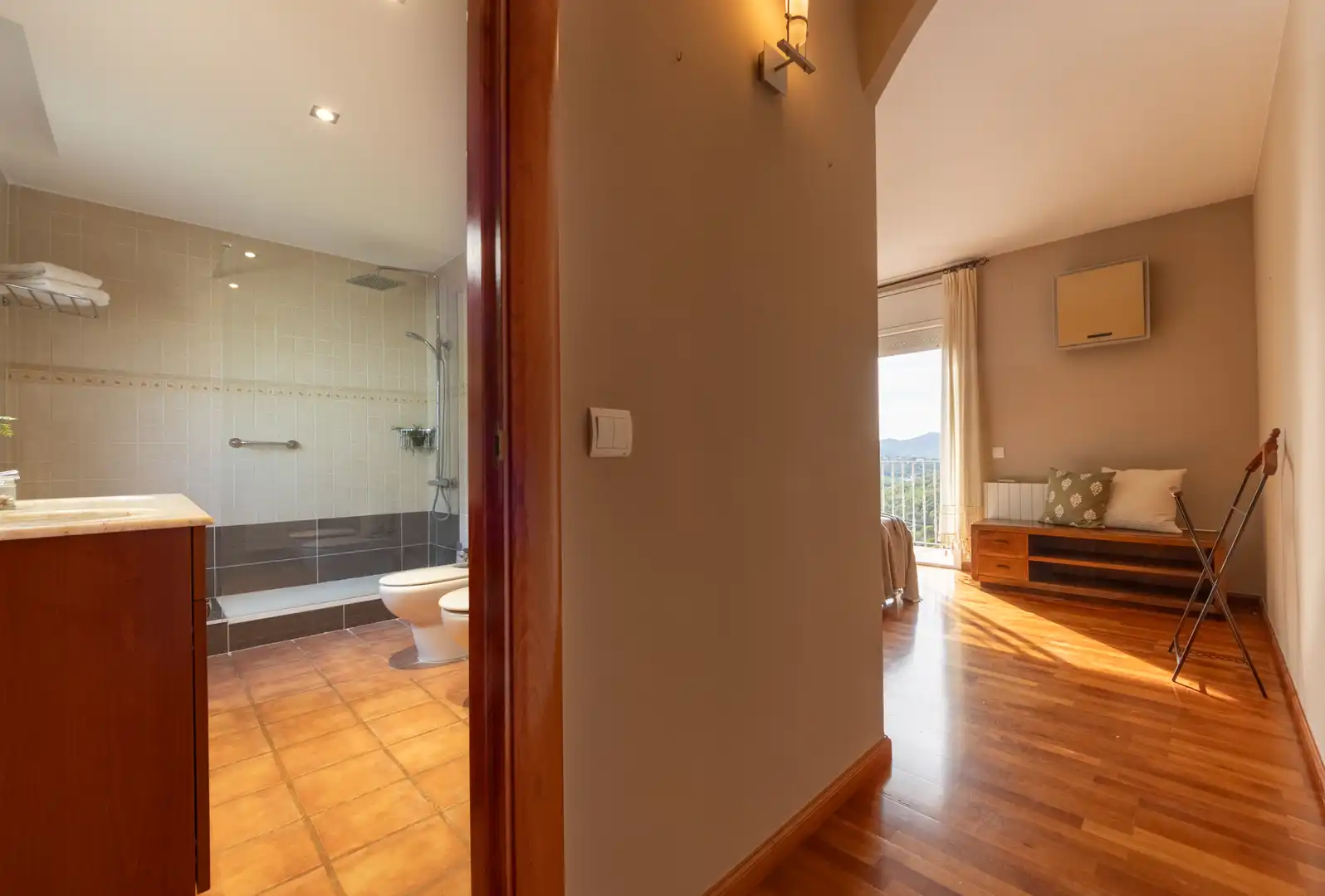 Chalet con terraza en venta en Carrer dels Pirineus, imagen 31