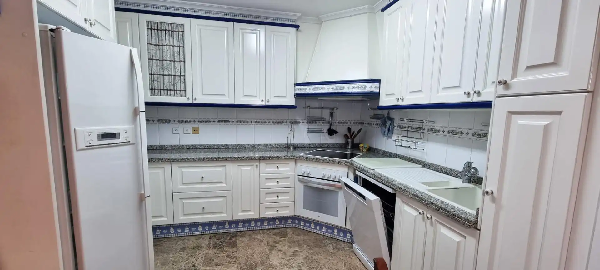 Küche von Wohnung zur Miete in Elche / Elx mit Klimaanlage, Terrasse und Möbliert