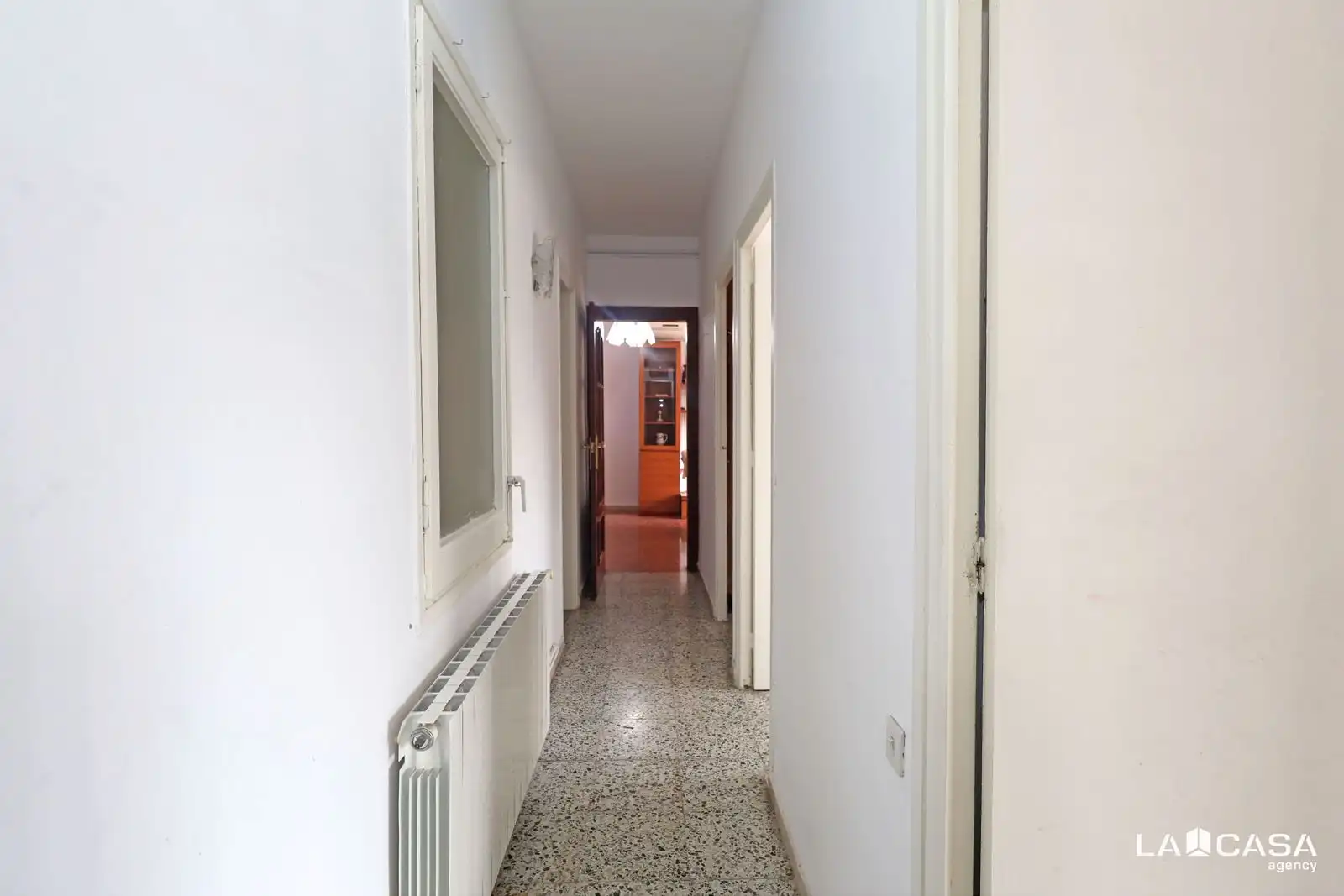 Piso en venta en Esplugues de Llobregat con Calefacción y Balcón