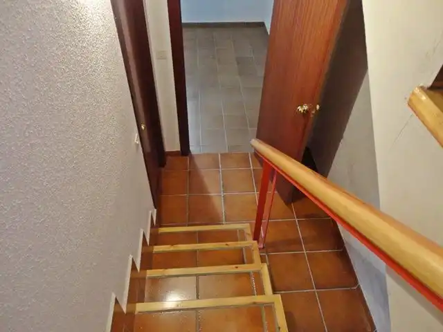 Casa adosada en venta en Hontoria del Pinar con Calefacción, Terraza y Trastero