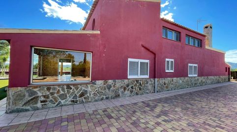 Se vende o alquila este espectacular chalet de puro lujo, el chalet está construido sobre una parcela vallada de 25.000m2 con árbo, imatge 5