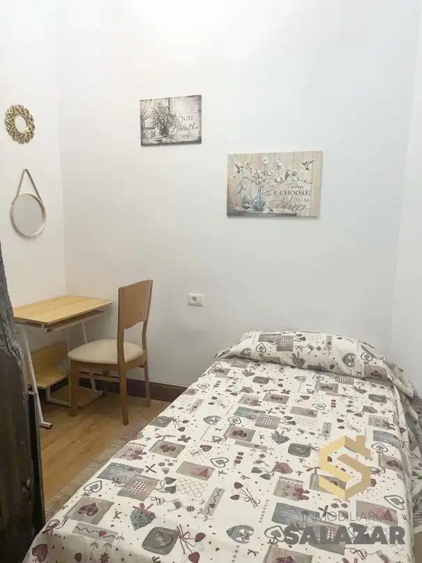 Flat with terrace to rent in Barrenkale, imagen 17