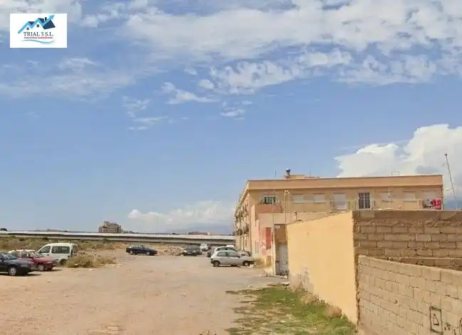 Individual en venda a Calle Inés, imagen 2