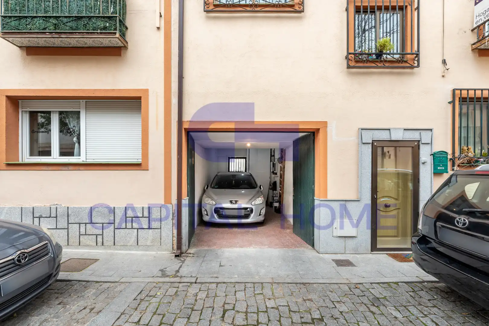 Vista exterior de Casa adosada en venta en Navalcarnero con Aire acondicionado, Calefacción y Jardín privado