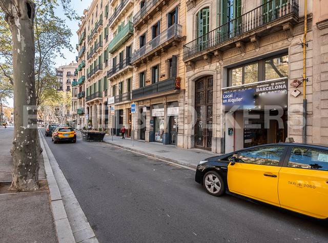 Oficina en Alquiler en Dreta de l'Eixample