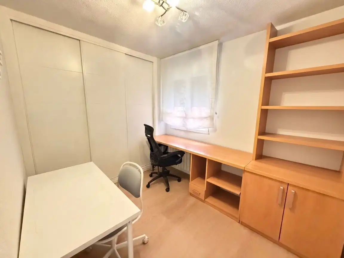 Piso con ascensor en venta en Calle de Braulio Vivas, imagen 19
