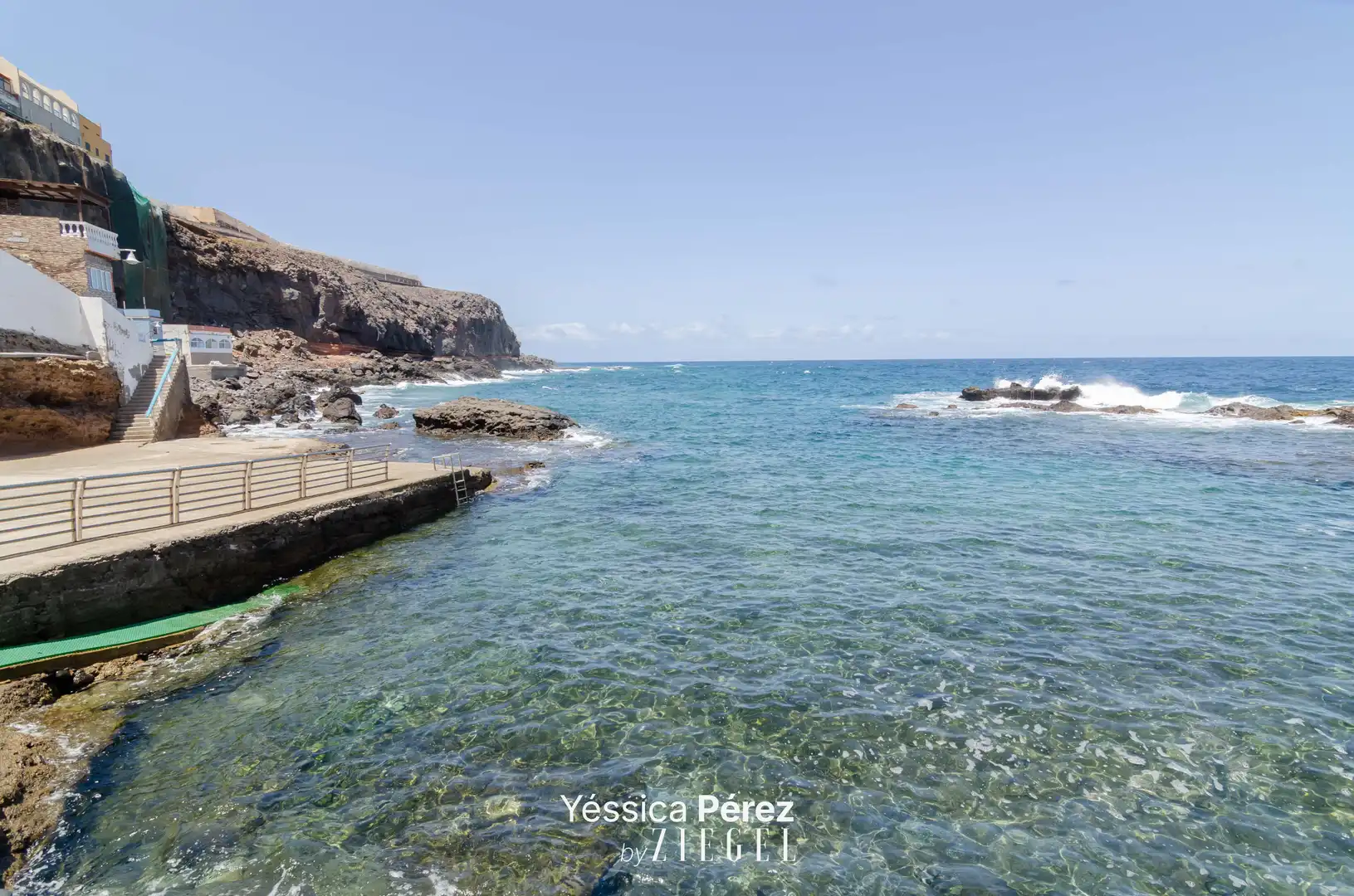 Vista exterior de Casa o chalet en venta en Santa María de Guía de Gran Canaria con Terraza y Balcón