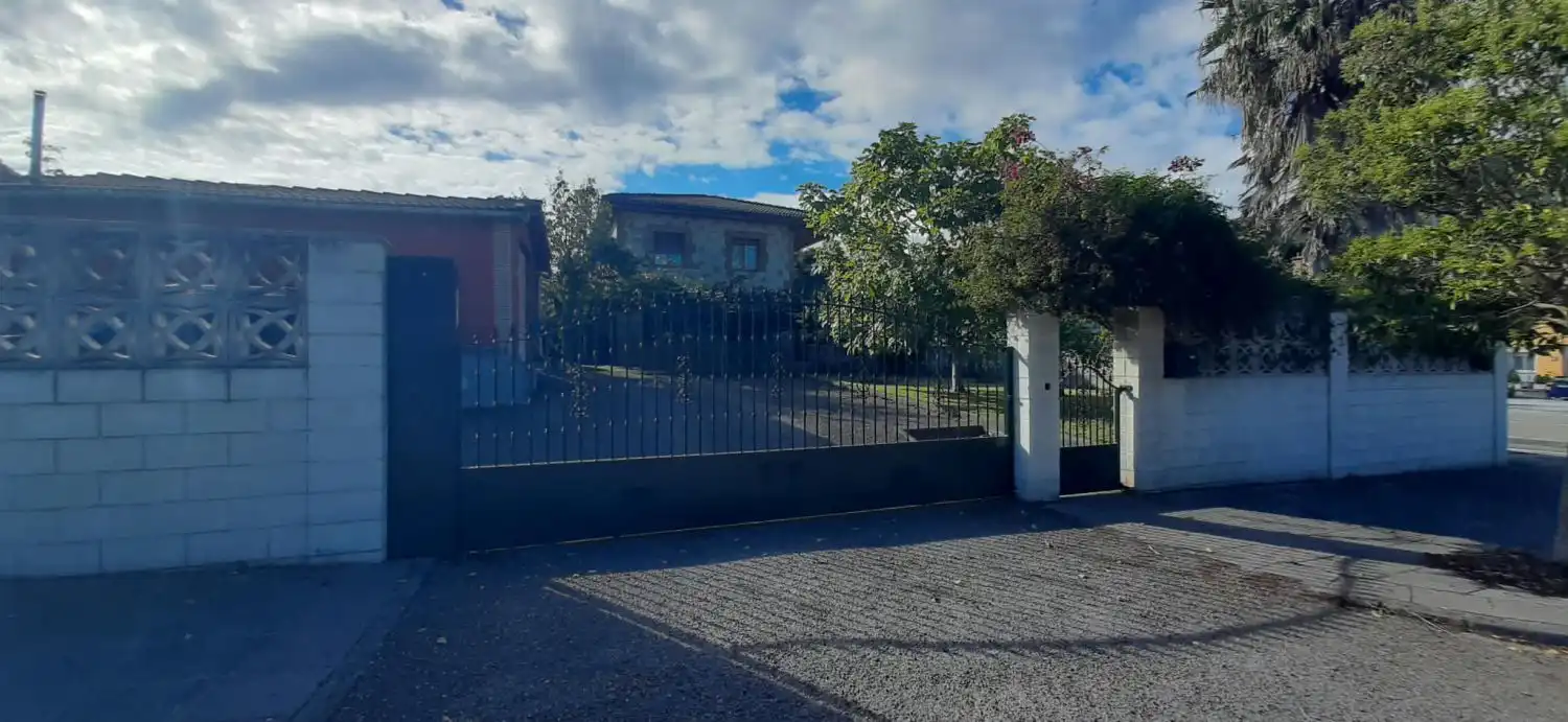 Exterior view of Houses for sale in Argoños   with Heating, Terrace and Furnished