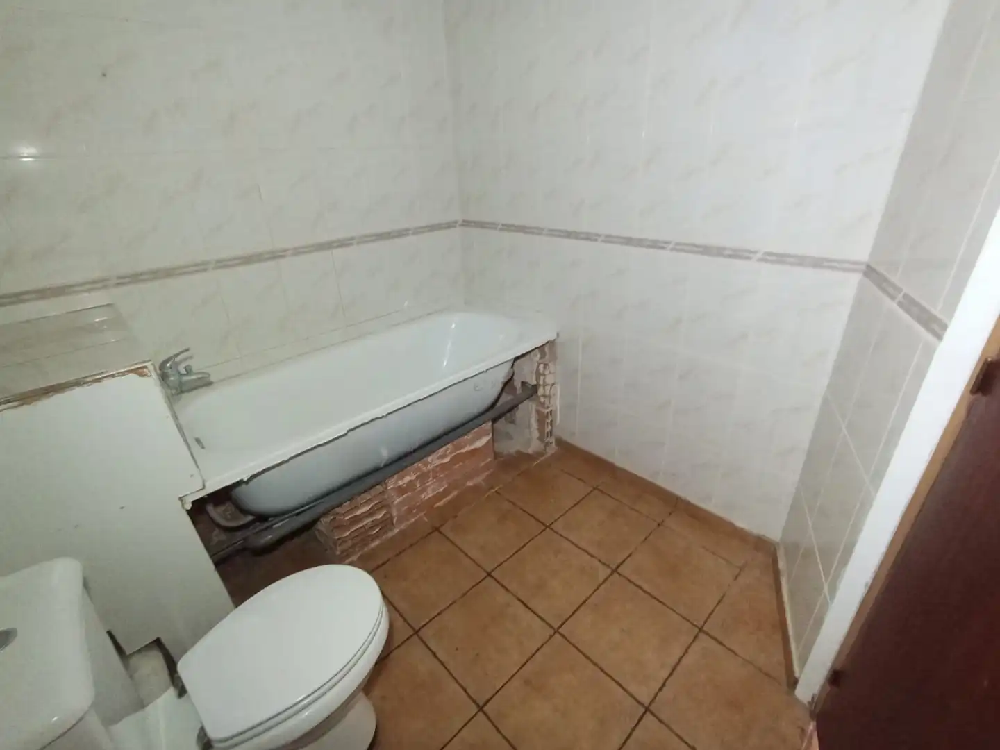 Baño de Casa adosada en venta en Riba-roja d'Ebre