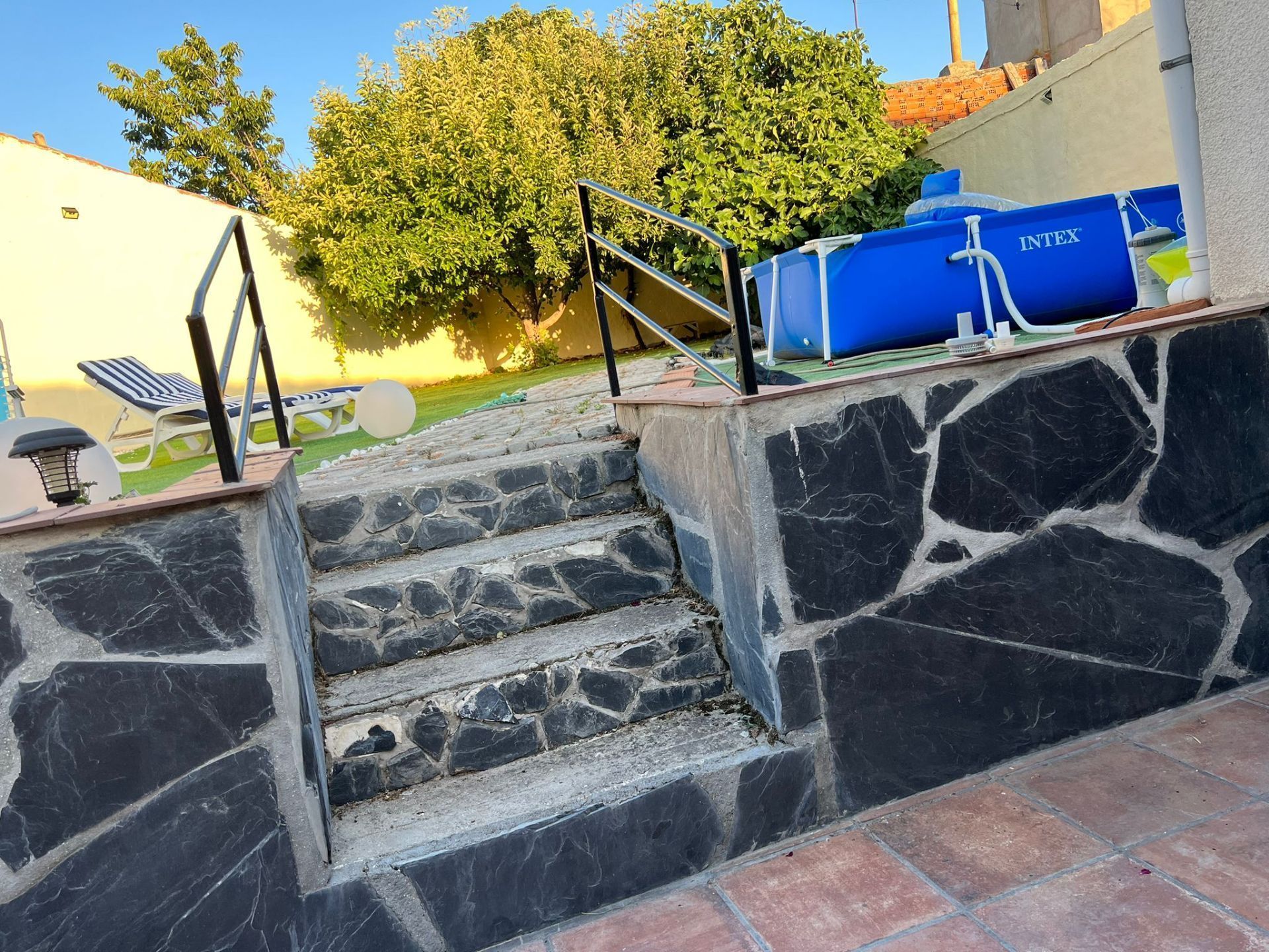 Swimming pool of House or chalet for sale in Flores de Ávila  with Heating, Private garden and Storage room