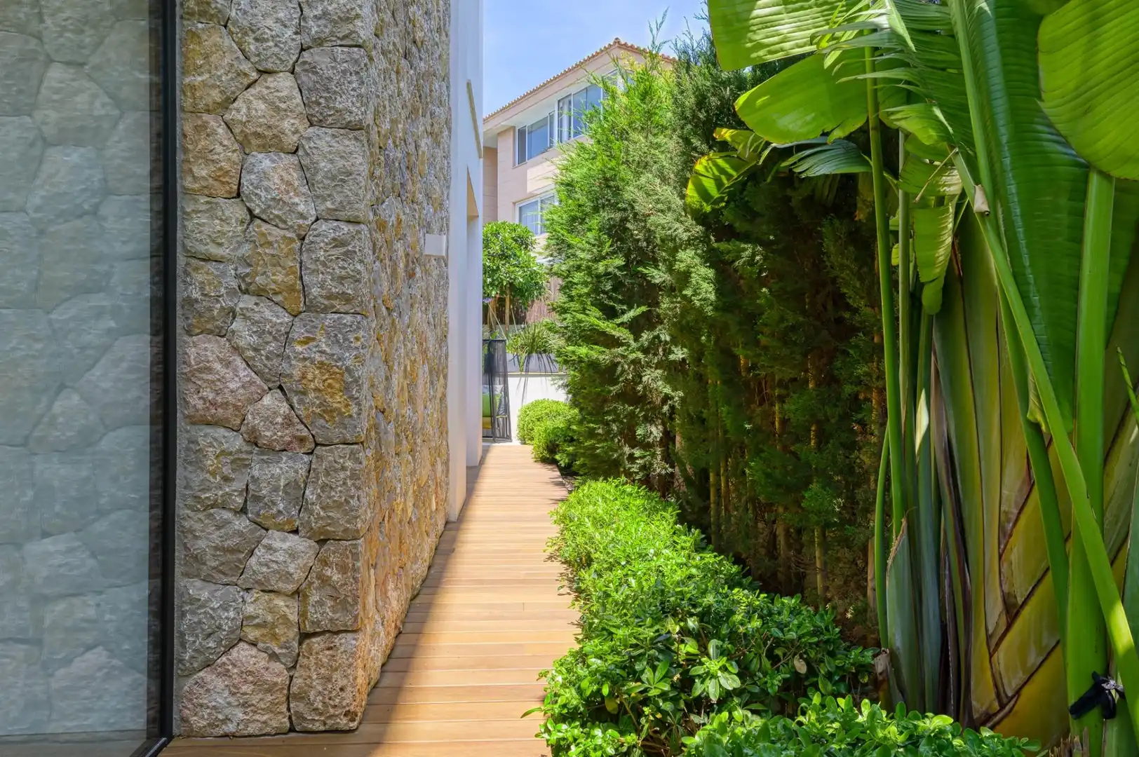 Terrasse von Erdgeschoss zum Verkauf in  Palma de Mallorca mit Klimaanlage, Heizung und Privatgarten
