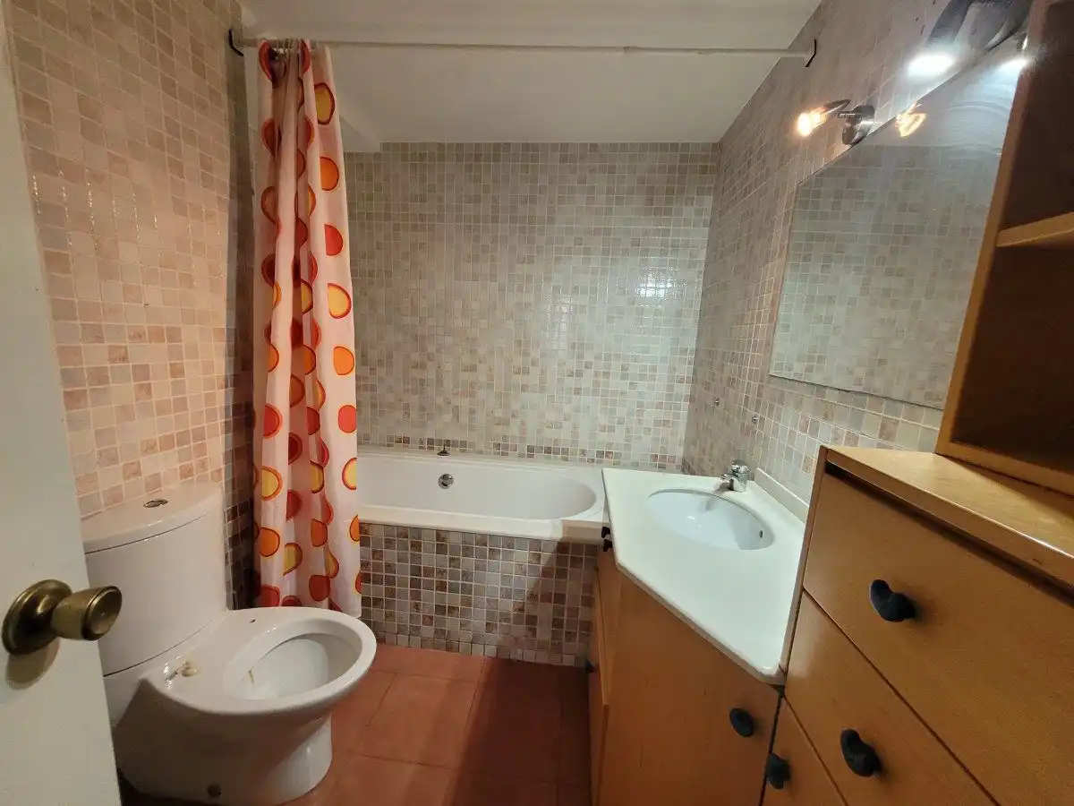 Baño de Piso en venta en Vila-real con Balcón