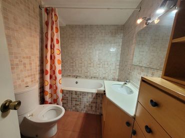 Piso con balcón en venta en Pare Luis Maria llop