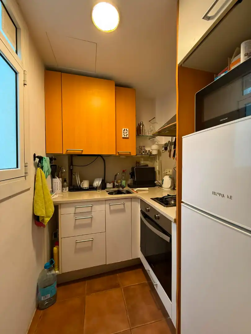 Cuina de Pis en venda en Barcelona amb Calefacció, Forn i Balcó