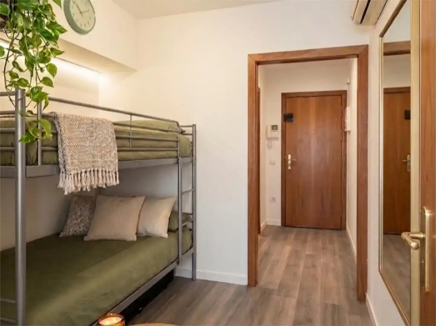 Habitación de Piso de alquiler en Lloret de Mar con Aire acondicionado, Parquet y Piscina
