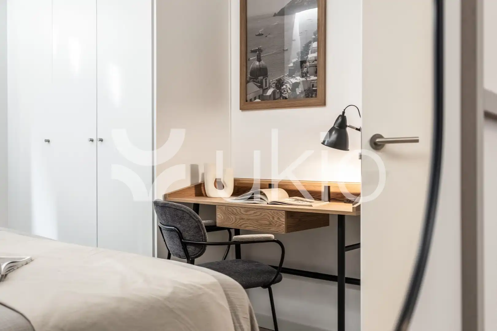 Habitación de Apartamento de alquiler en Madrid con Aire acondicionado, Calefacción y Amueblado