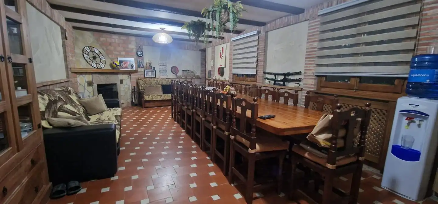 Casa o xalet en venda en Cadrete amb Aire condicionat, Calefacció i Jardí privat