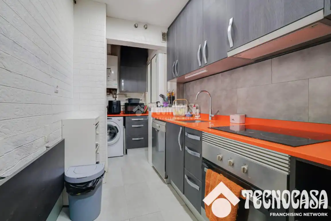 Cuina de Pis en venda en Barcelona amb Aire condicionat, Calefacció i Parquet