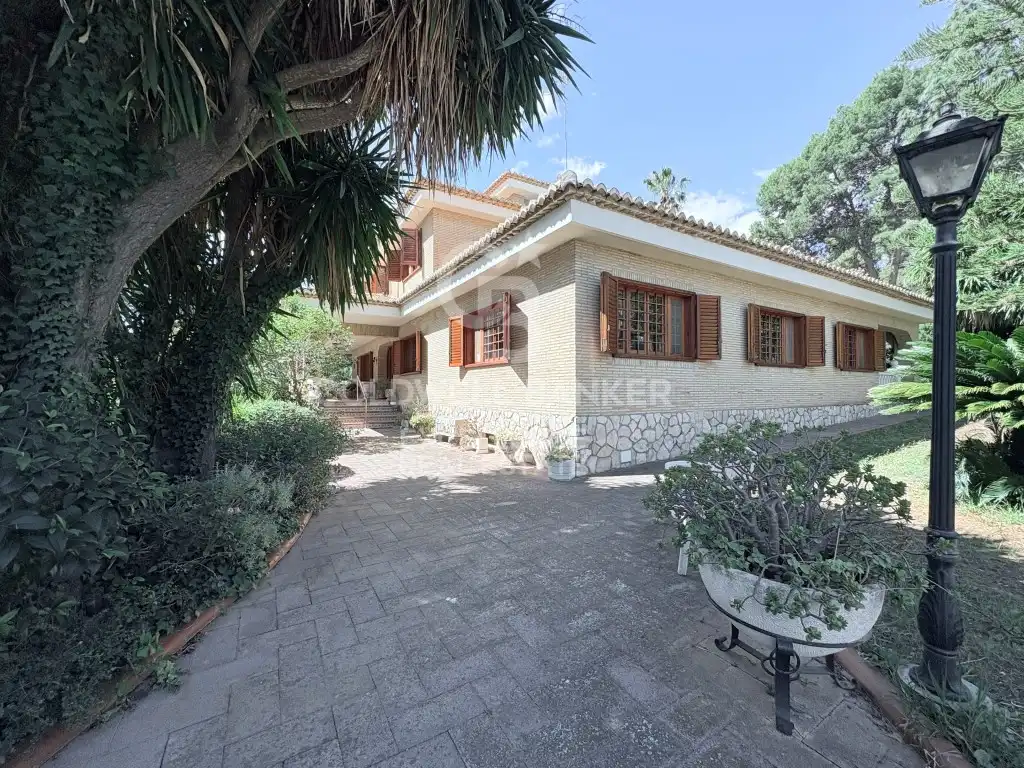 House with pool for sale in Calle Jacinto Benavente, imagen 56
