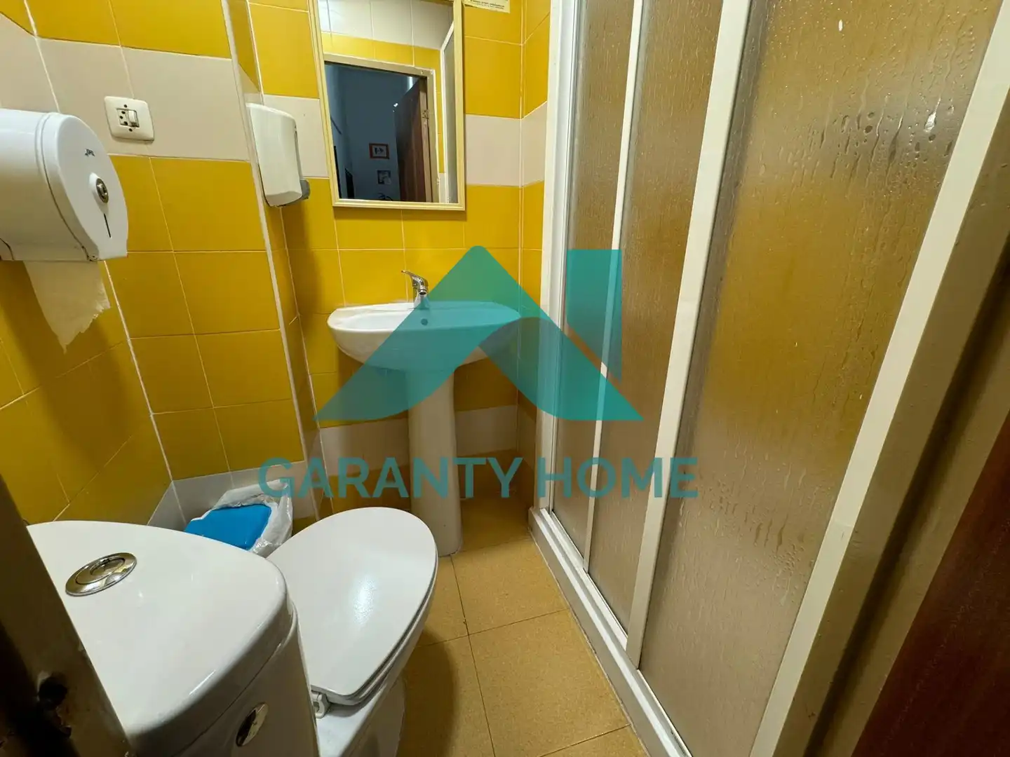 Bathroom of Buildings for sale in Cáceres