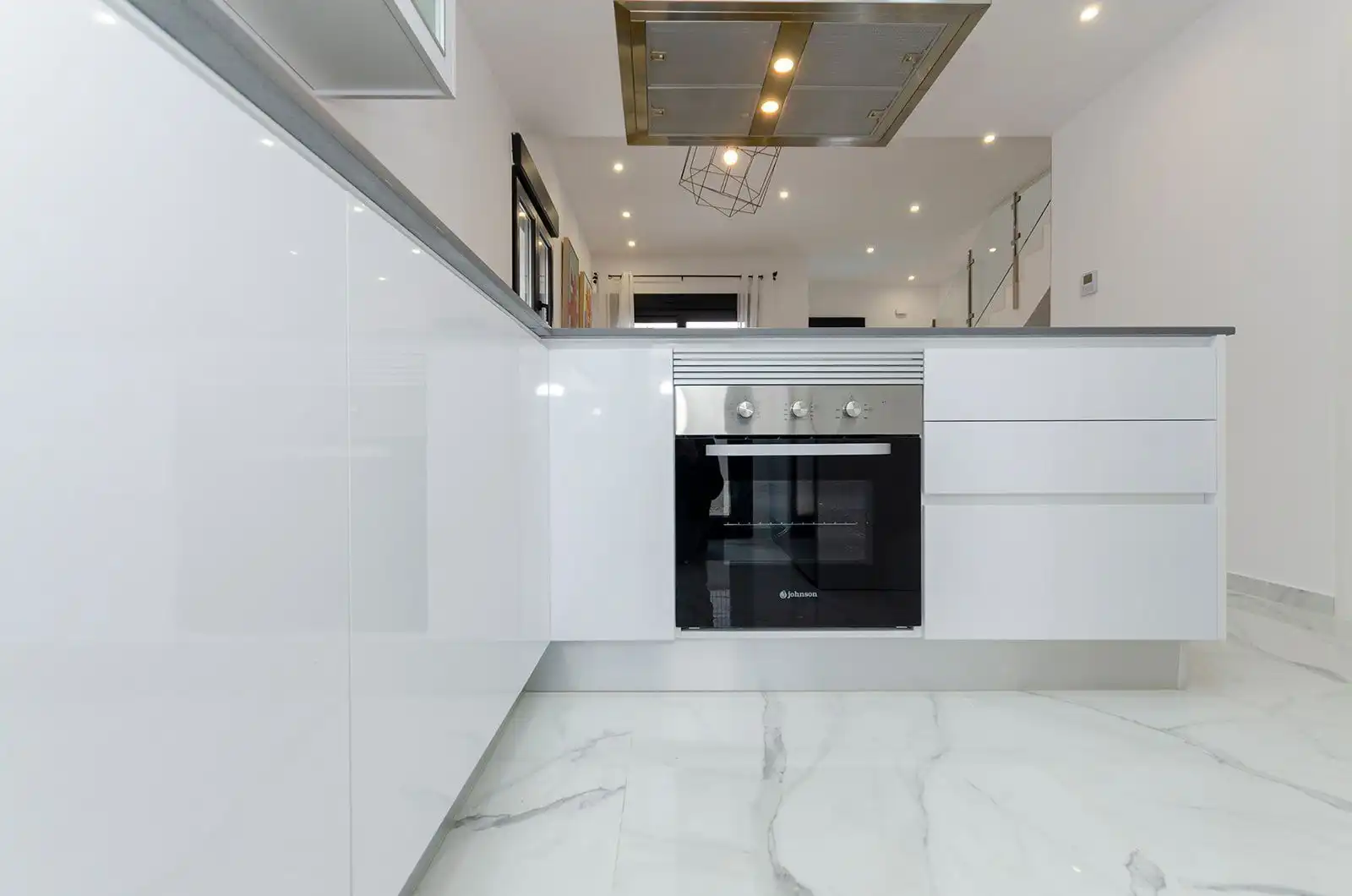 Cocina de Casa o chalet en venta en Torrevieja con Aire acondicionado, Jardín privado y Terraza
