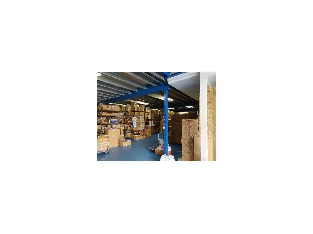 Nau industrial en venda a Calle Rio Ter, imagen 8