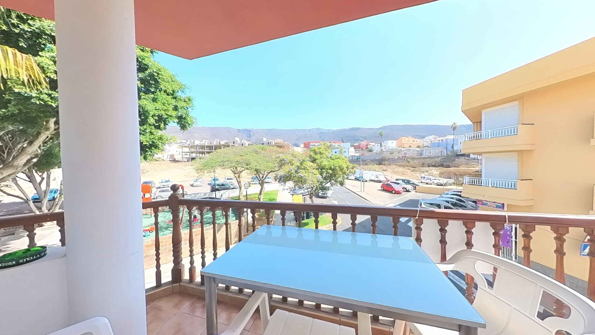 Vista exterior de Apartament en venda en Arona amb Traster, Moblat i Forn