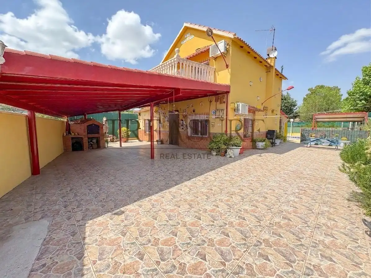 Xalet amb terrassa en venda a El Llano