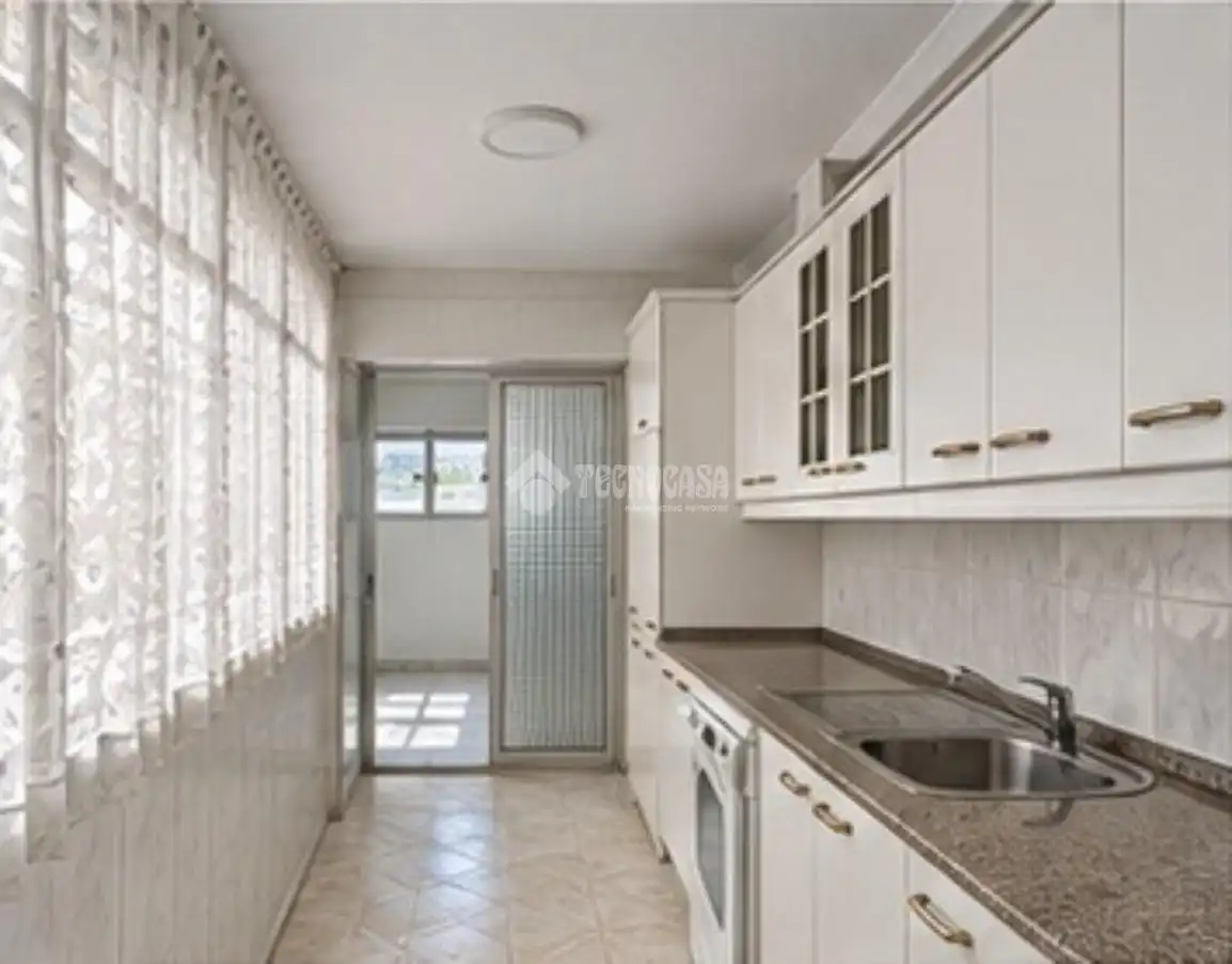 Kitchen of Flat for sale in Zarzaquemada