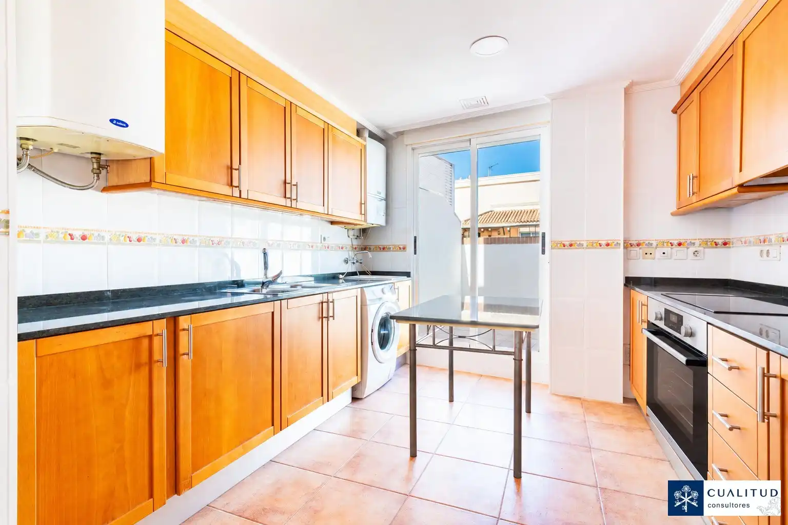 Kitchen of Flat for rent in Castellón de la Plana / Castelló de la Plana  with Air Conditioner, Terrace and Oven