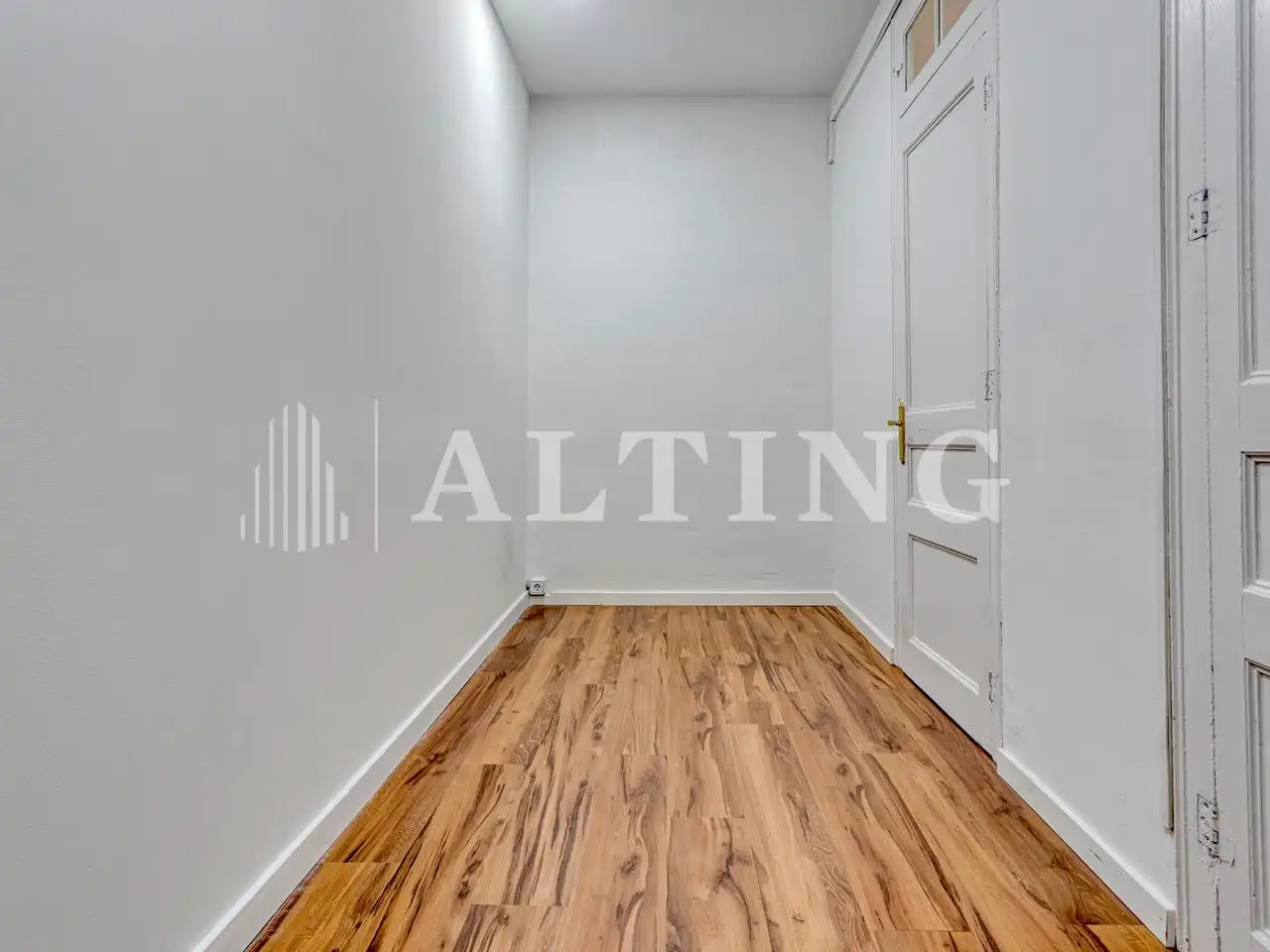 Habitación de Oficina de alquiler en Barcelona con Aire acondicionado y Calefacción